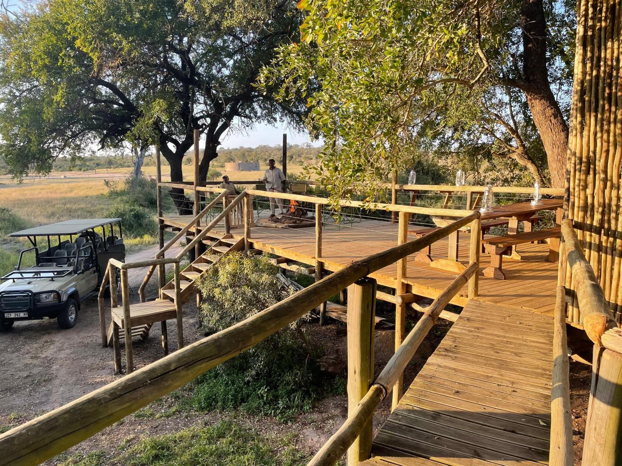 Rhino Walking Safaris Hotel Skukuza Exterior photo