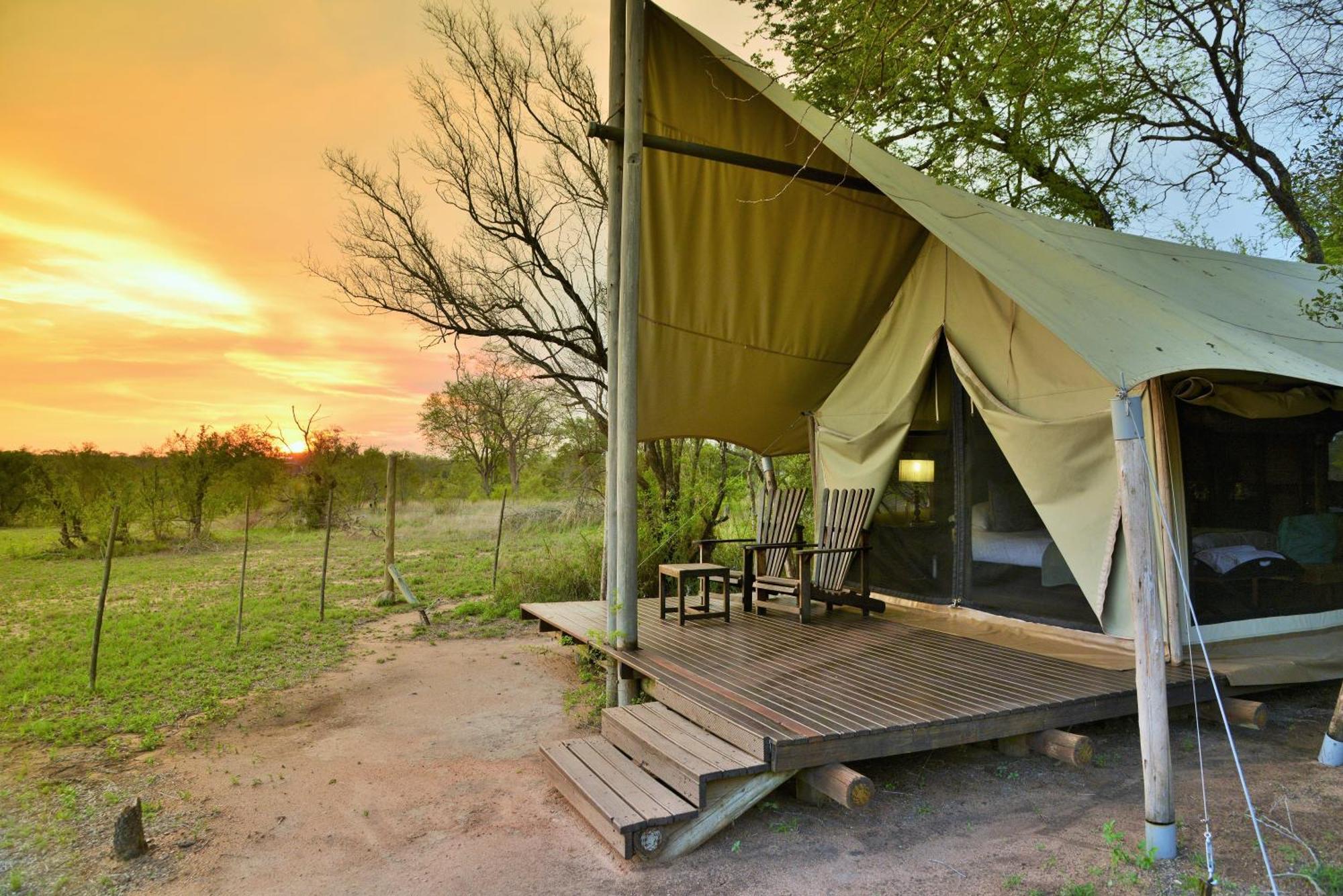 Rhino Walking Safaris Hotel Skukuza Exterior photo