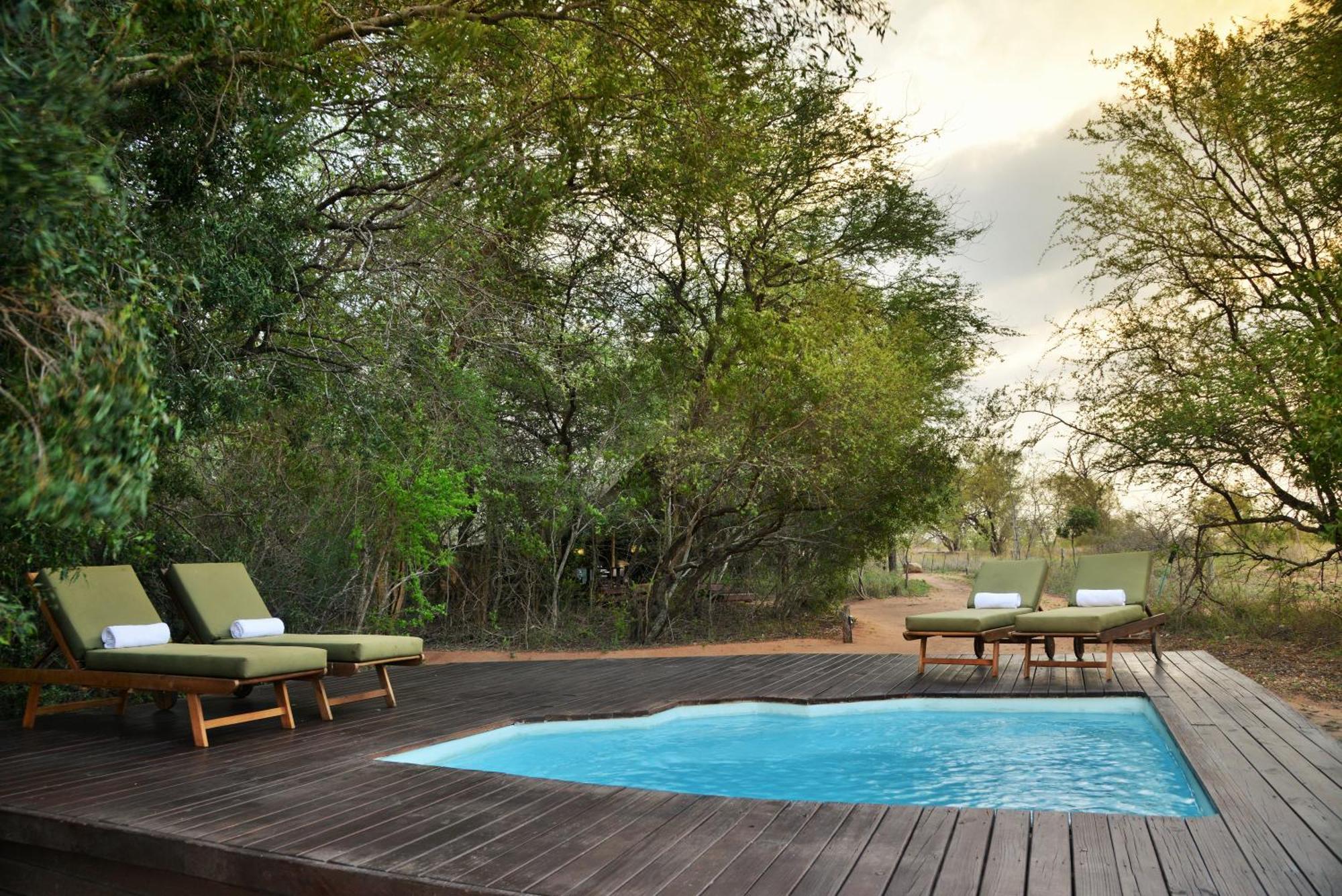 Rhino Walking Safaris Hotel Skukuza Exterior photo